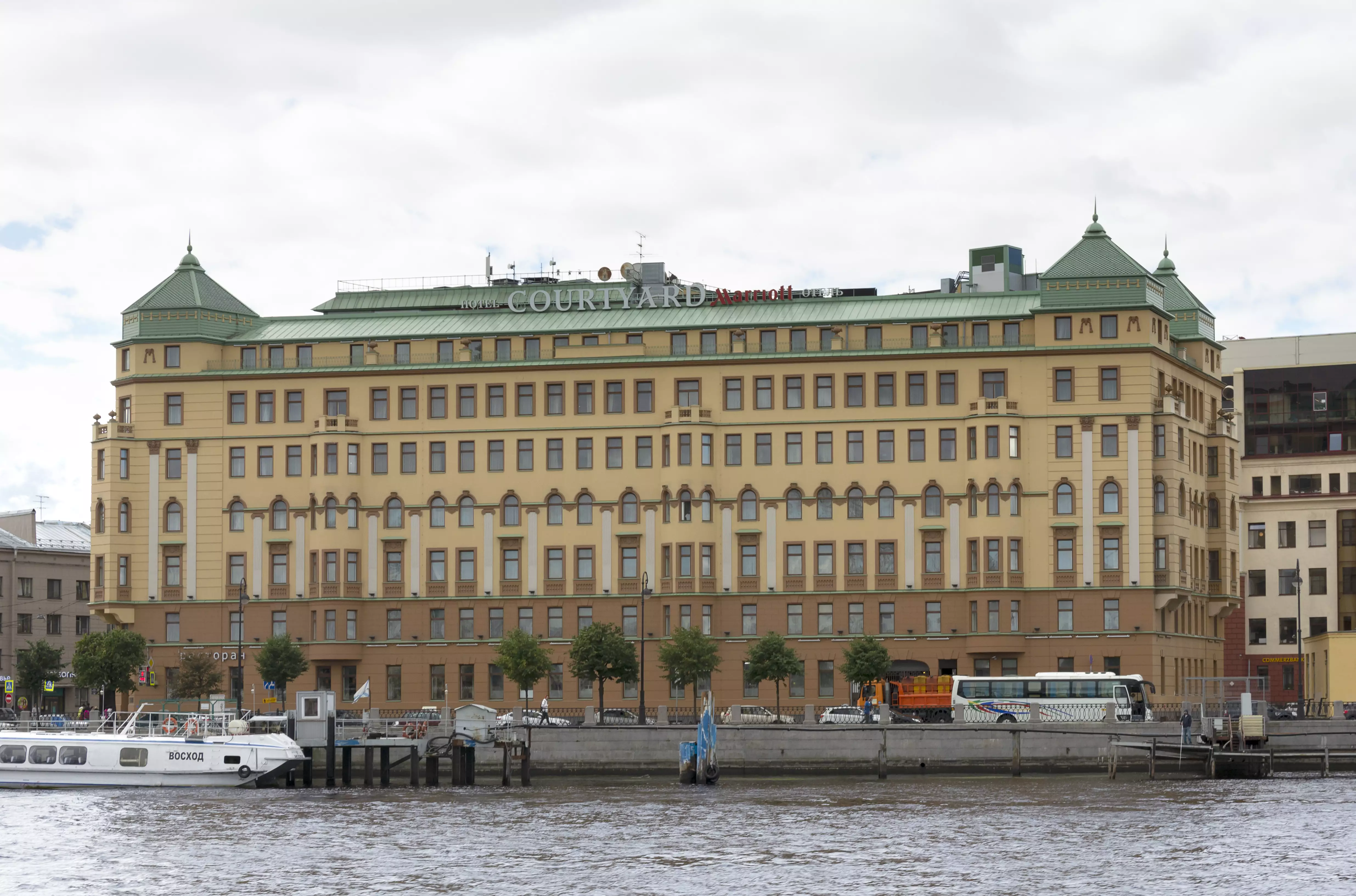 هتل ماریوت واسیلفسکی (ریور پالاس) سن پترزبورگ هتل ماریوت واسیلفسکی (ریور پالاس) سن پترزبورگ