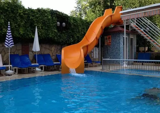 220n0n000000eijdhD629_R_800_525_R5_D