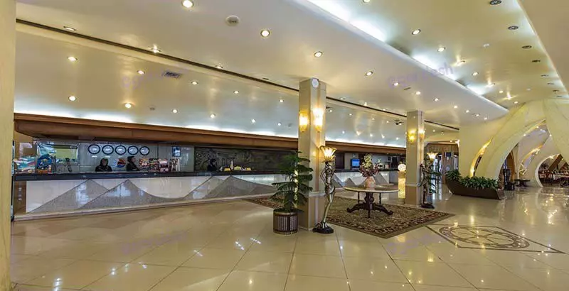 kish-parmis-hotel-reception-1