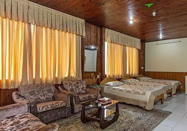 kish-shabaviz-villa-complex-triple-room-1