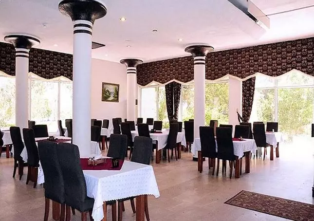 lotos-hotel-kish-island-restaurant