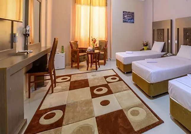 qeshm-eram-hotel-triple-room-with-sea-view